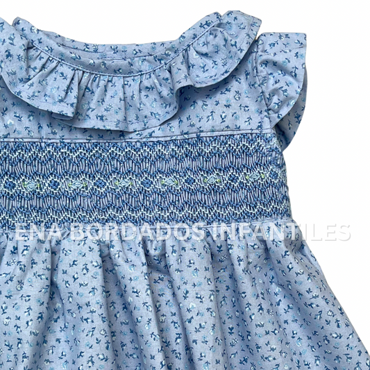 Vestido celeste flores azules con panal sin manga 2 años