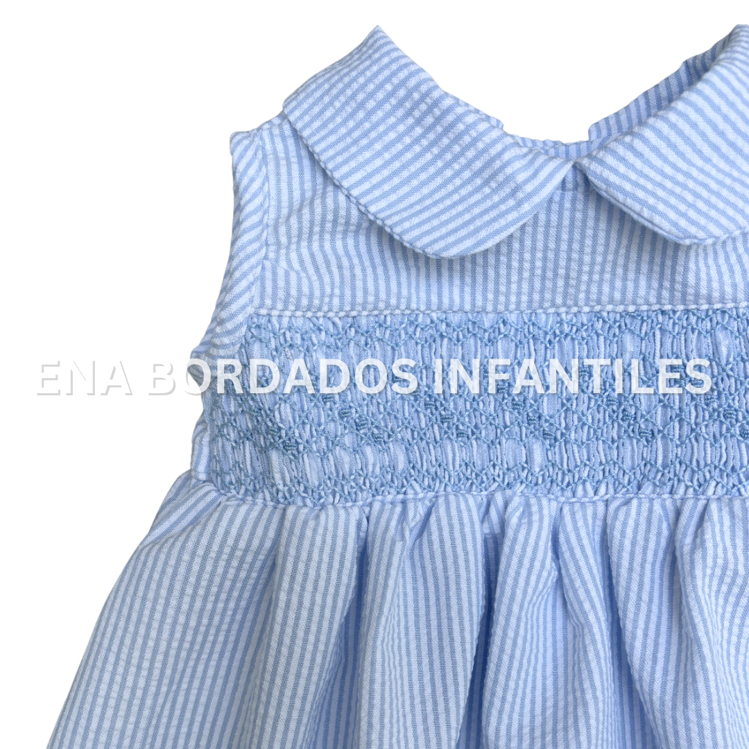 Vestido seersucker rayitas celeste con panal