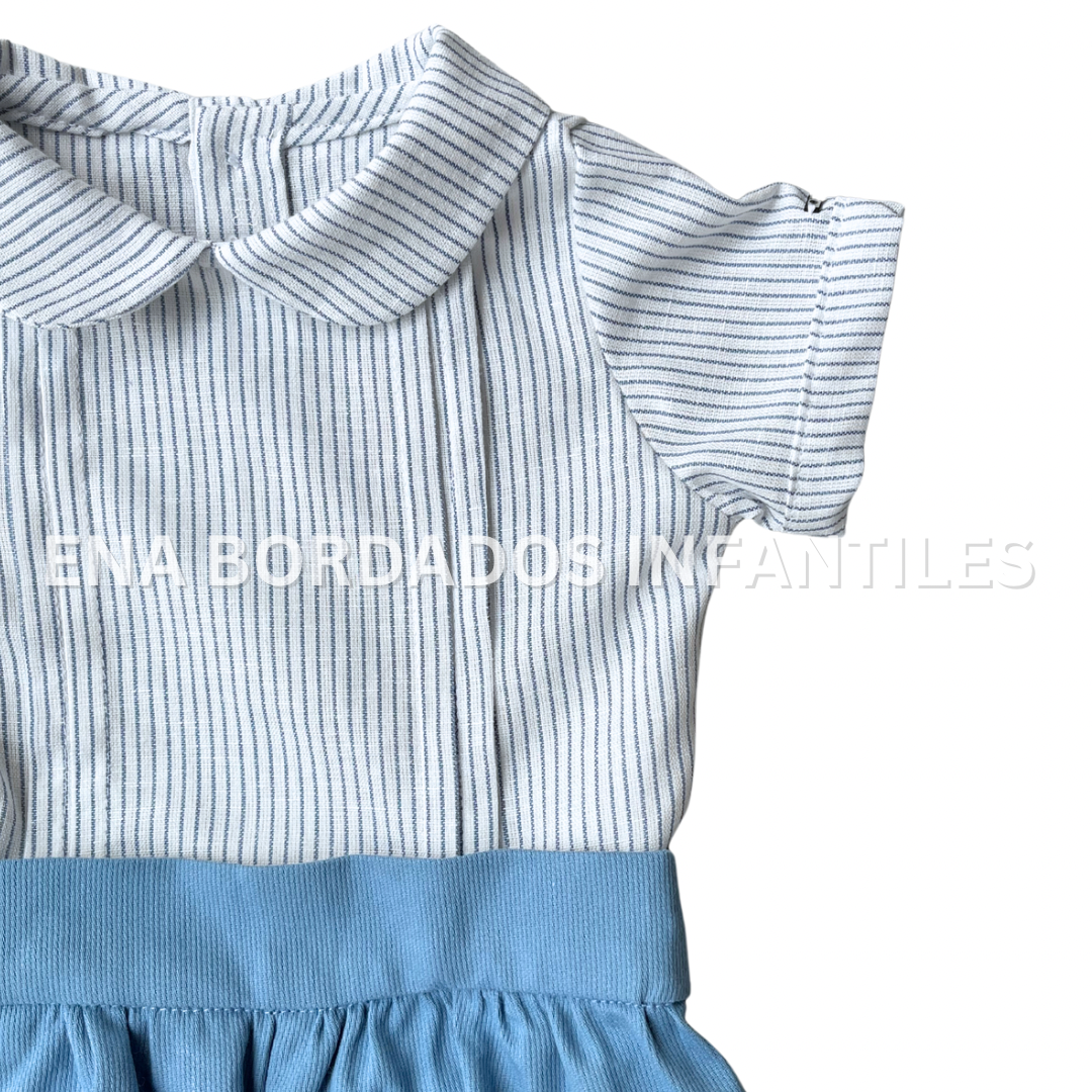 Camisa rayas con short bombacho azul claro