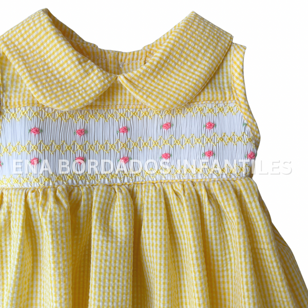 Vestido sin mangas seersucker amarillo con panal 9 meses