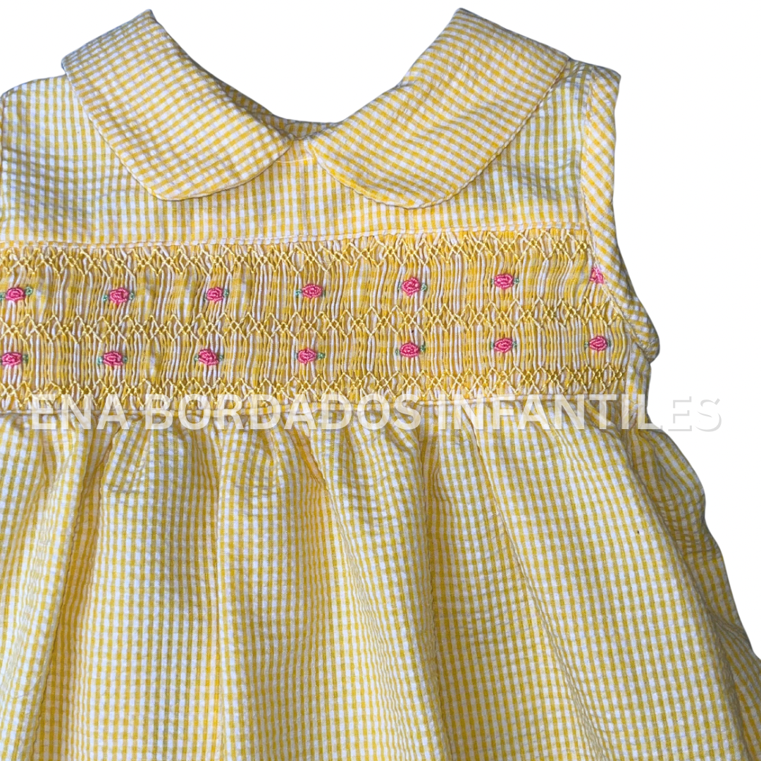 Vestido sin mangas seersucker amarillo con panal