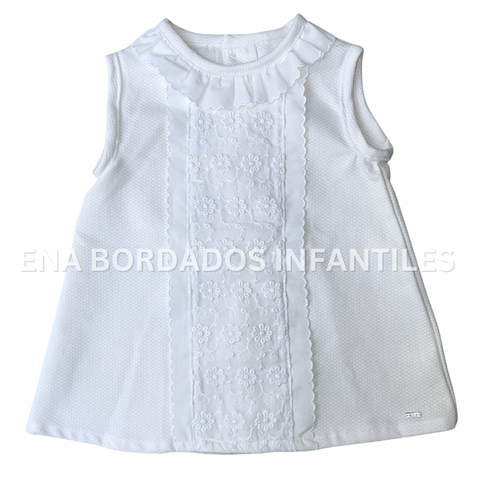 Batita piqué blanco con tira bordada