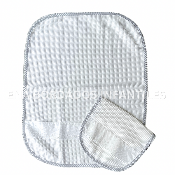 Juego de media mantita con saca aire orilla gris