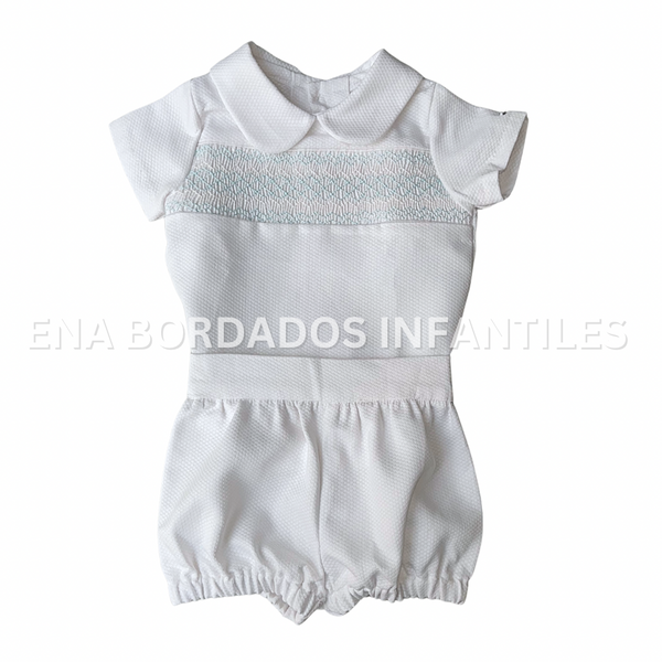 Trajecito piqué blanco con panal celeste