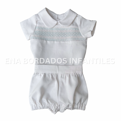 Trajecito piqué blanco con panal celeste