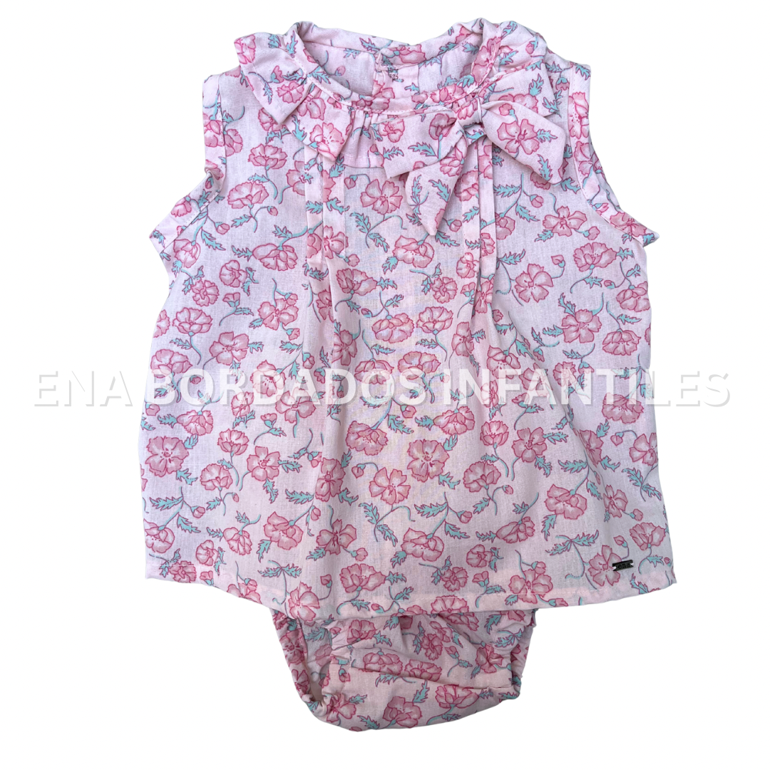 Blusa rosada flores con calzón 6 meses