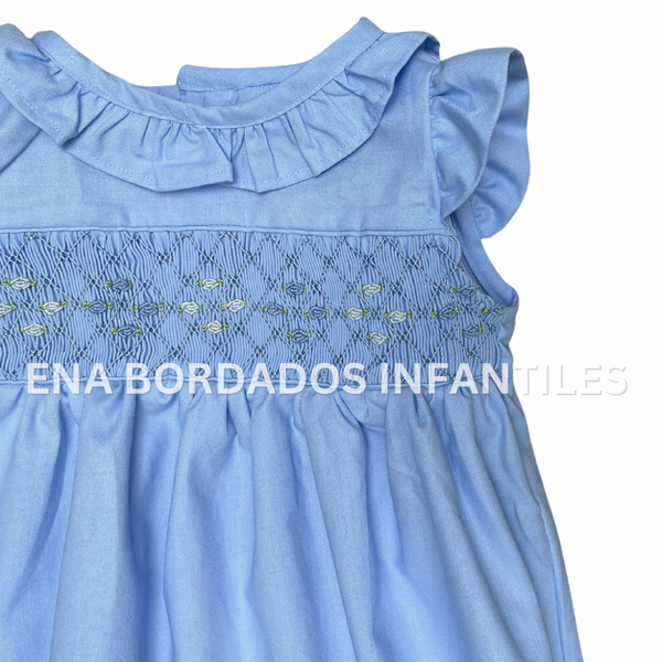 Vestido celeste con panal sin mangas