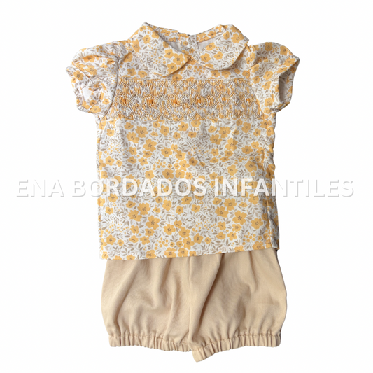 Blusa panal piqué flores mostaza con short bombacho