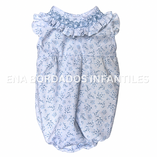 Mameluco piqué con ramitas azules con panal en cuello 9 meses
