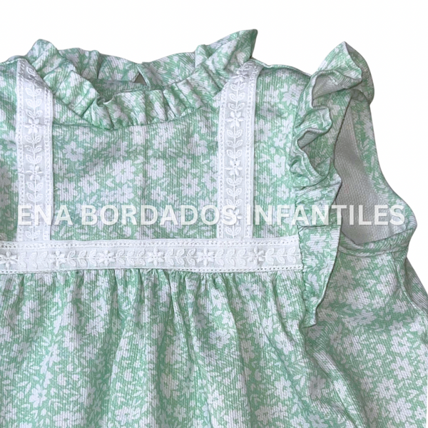 Batita escarola y tira bordada piqué verde