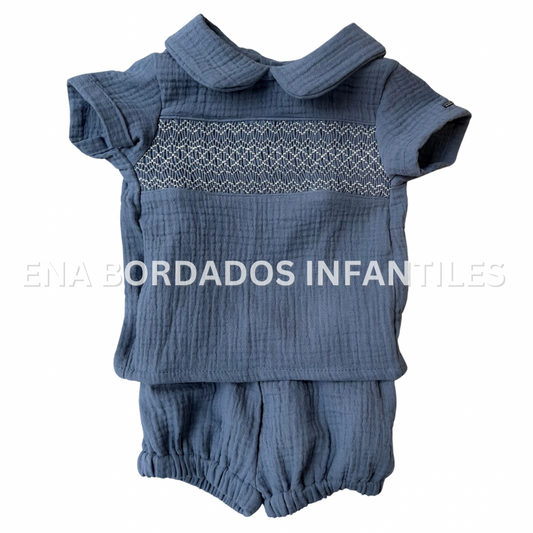 Camisa con panal y short bombacho gasa azul