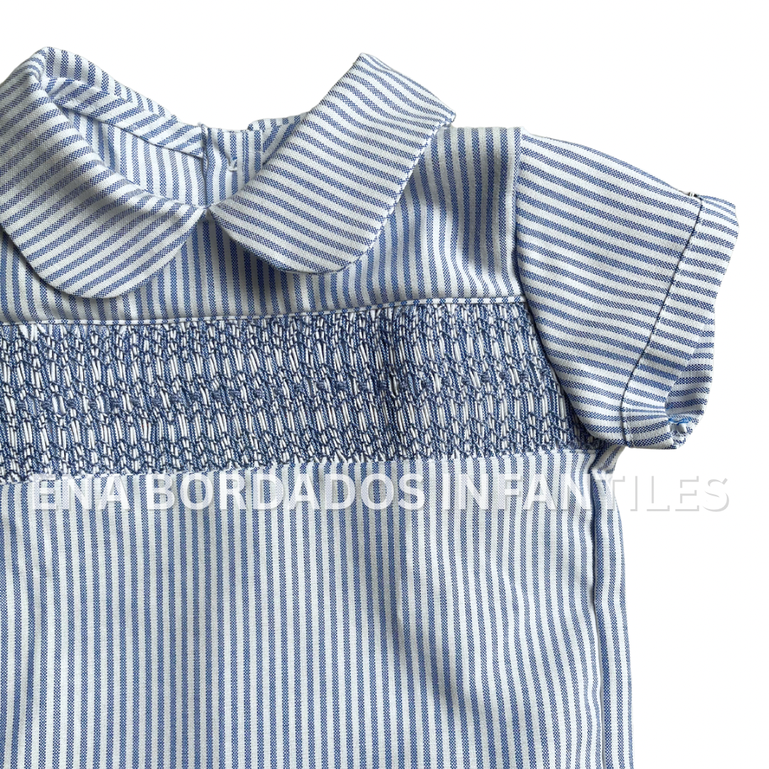 Camisa rayas celeste con panal y short