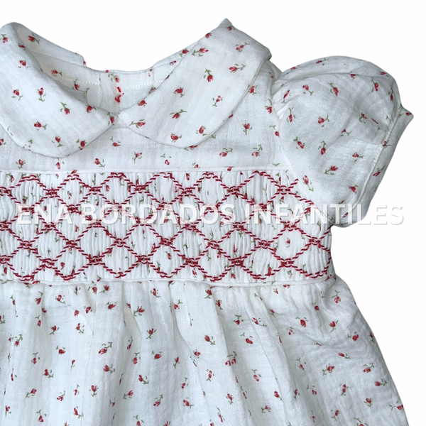 Vestido panal gasa blanca con rosas rojas