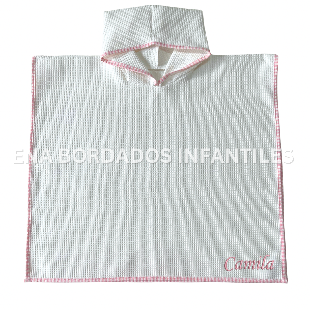 Poncho waffle con nombre bordado Talla única de 2 a 5 años