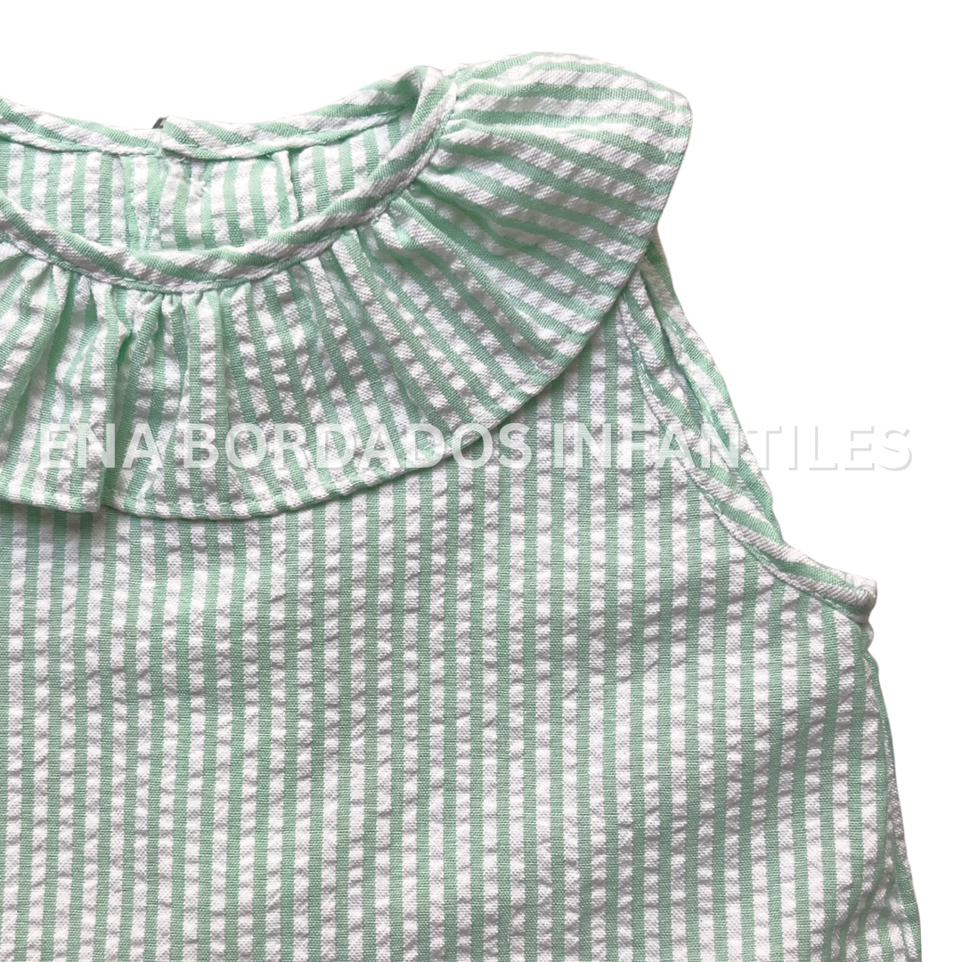 Blusa seersucker rayas verdes con short piqué blanco 18 meses