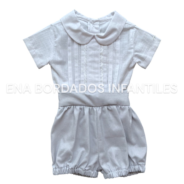 Camisa con tira bordada y short bombacho piqué gris 3 meses