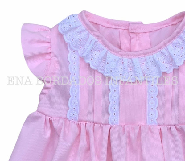 Vestido piqué rosado con tira bordada 9 meses