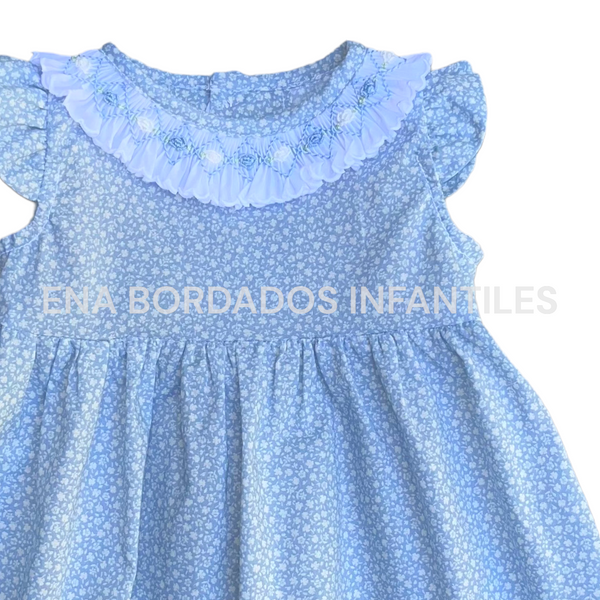 Vestido celeste con panal en cuello