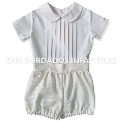 Camisa alforzas con short bombacho crema